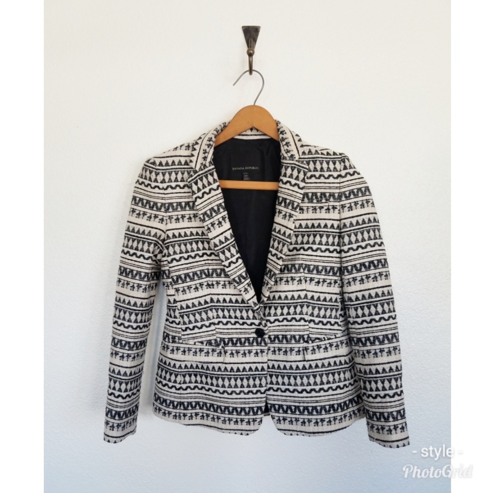 Banana republic Aztec print blazer